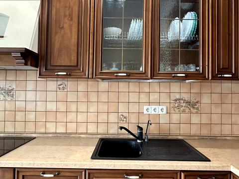квартира по адресу Андрея Верхогляда ул. (Михайла Драгомирова), 2