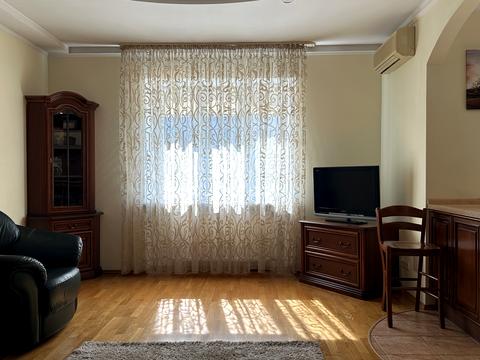 квартира по адресу Андрея Верхогляда ул. (Михайла Драгомирова), 2