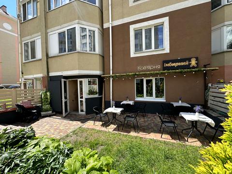 комерційна за адресою Лесі Українки бульв., 4-А