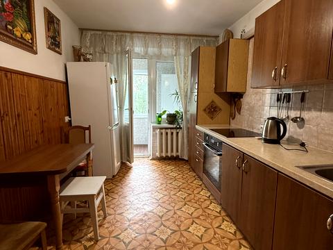 квартира за адресою Зубрівська вул., 27