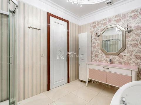 квартира за адресою Інститутська вул., 18