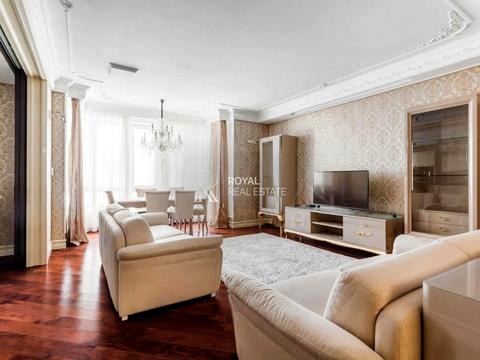 квартира за адресою Інститутська вул., 18