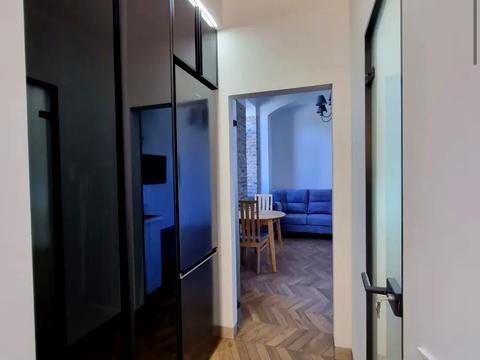 квартира за адресою Рейтарська вул., 25