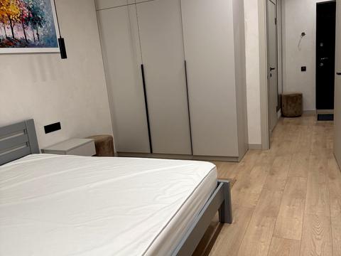 квартира за адресою Олександра Олеся вул., 5-А