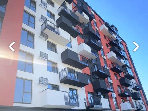 комерційна за адресою Степана Бандери вул., 2