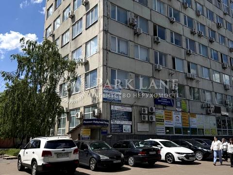 комерційна за адресою Київ, Возз'єднання, 7а