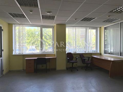 комерційна за адресою Київ, Возз'єднання, 7а