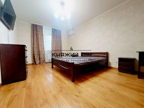 квартира за адресою Авіаконструктора Ігоря Сікорського вул. (Танкова), 1