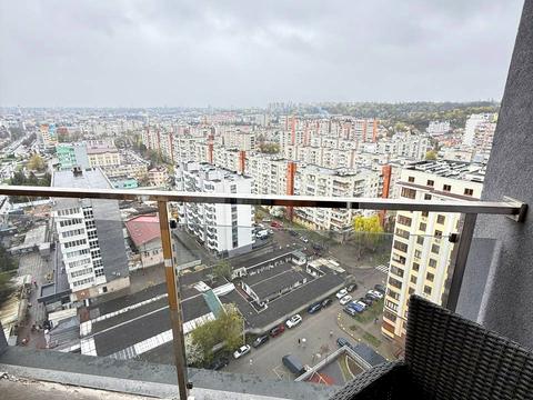 квартира за адресою В'ячеслава Чорновола просп. (), 16-Ж