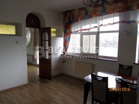 будинок за адресою с. Петропавлівська Борщагівка, Берегова