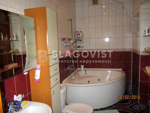 будинок за адресою с. Петропавлівська Борщагівка, Берегова