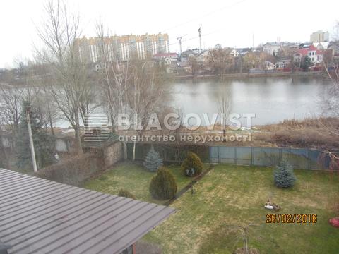 будинок за адресою с. Петропавлівська Борщагівка, Берегова
