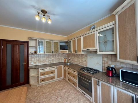 квартира за адресою Українська вул., 6