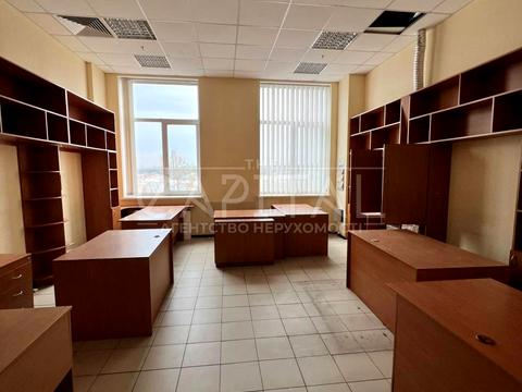 комерційна за адресою Харківське шосе, 201-203