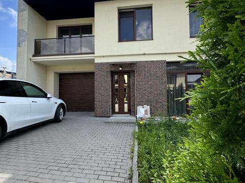 дом по адресу Провулок Коновальця, 77
