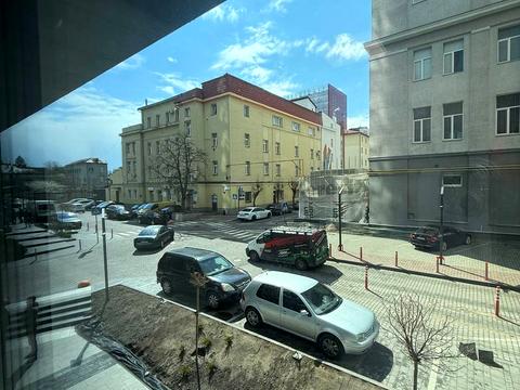 коммерческая по адресу Героев УПА ул., 73б