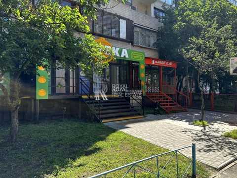 коммерческая по адресу Драгоманова ул., 27
