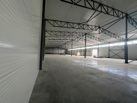 комерційна за адресою Центральна вул., 3