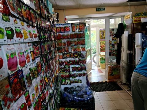 комерційна за адресою Моторобудівників просп., 3