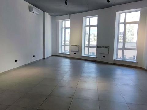 комерційна за адресою Ламана вул., 18