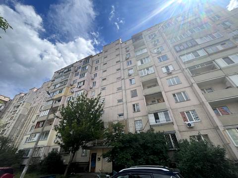квартира по адресу Ларисы Руденко ул., 8