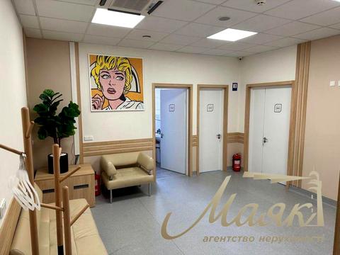 коммерческая по адресу Контрактовая пл., 10