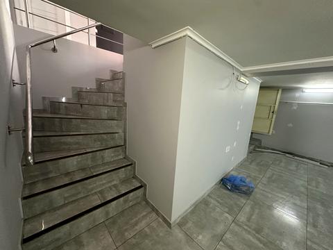 комерційна за адресою Бельведерська вул., 47