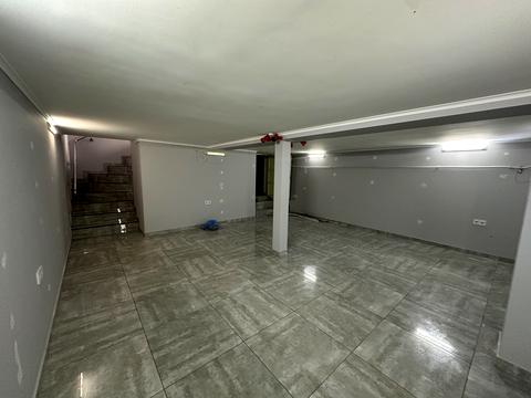 комерційна за адресою Бельведерська вул., 47