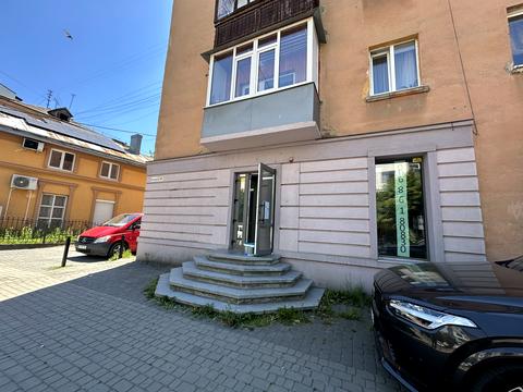 комерційна за адресою Бельведерська вул., 47