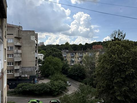 квартира за адресою Ростислава Братуня вул., 3