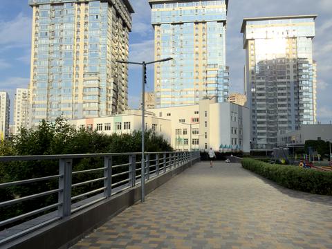 квартира за адресою Дніпровська набережна вул., 14