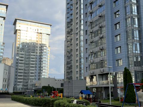 квартира за адресою Дніпровська набережна вул., 14