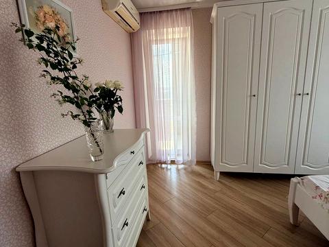 квартира по адресу Азербайджанская ул. (Бакинських Комісарів), 16/2