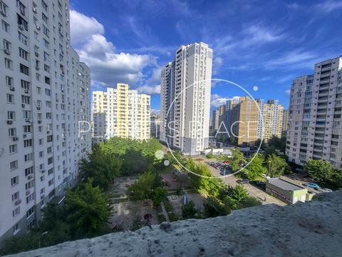 квартира по адресу Драгоманова ул., 8-Б