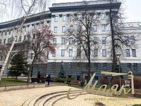 коммерческая по адресу Прорезная ул., 8