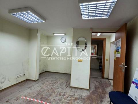 комерційна за адресою Круглоуніверситетська вул., 22