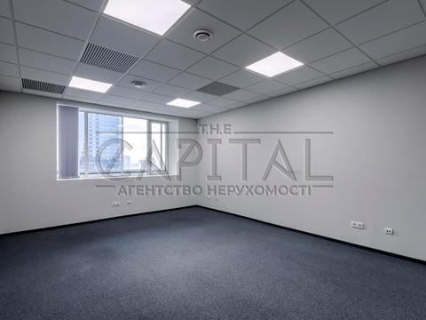 комерційна за адресою Шовковична вул., 44