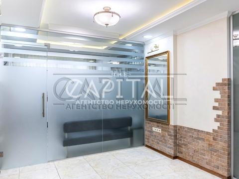 комерційна за адресою Воскресенська вул., 16-Г