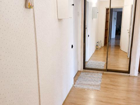 квартира за адресою Дніпровська набережна вул., 9-А