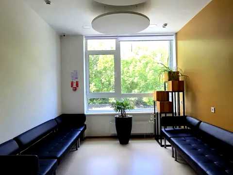 комерційна за адресою Предславинська вул., 53а