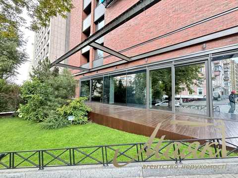 комерційна за адресою Саксаганського вул., 65