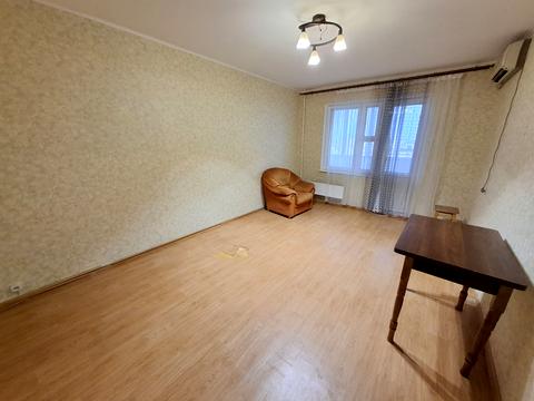 квартира за адресою Каштанова вул., 1/9