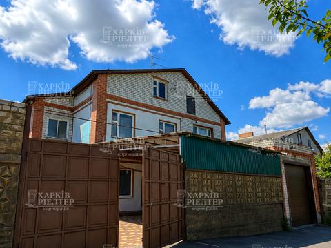 будинок за адресою Луї Пастера вул.