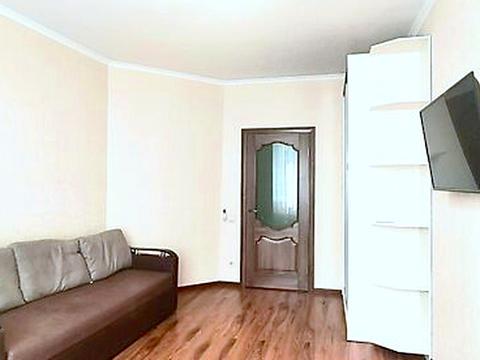 квартира за адресою Академіка Амосова вул., 63