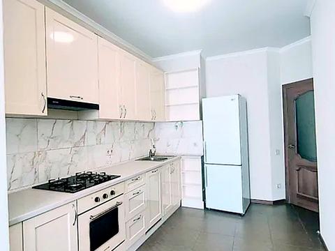 квартира за адресою Академіка Амосова вул., 63