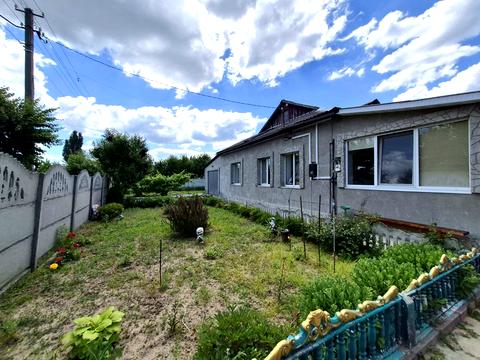 будинок за адресою смт. Брусилів, Вербова вул.