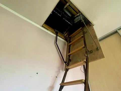 будинок за адресою Квітнева вул., 1