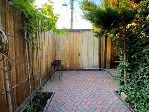 дом по адресу Василя Стефаника ул. (Гаршина)