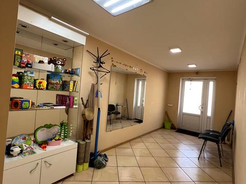 комерційна за адресою Романа Шухевича вул. (Мусоргського), 30