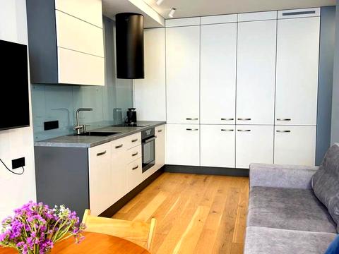 квартира за адресою Салютна вул., 2к7